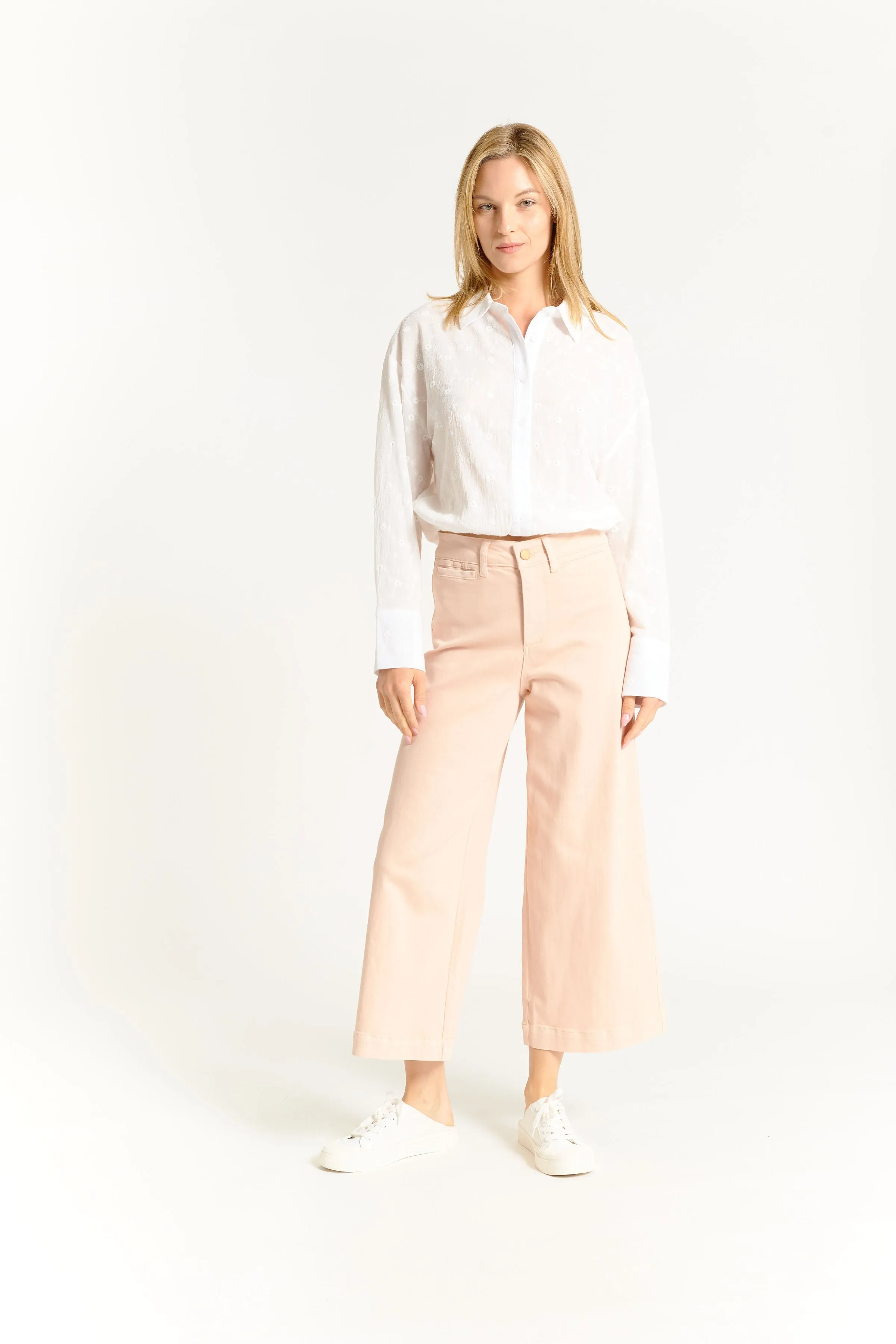 HIGH-RISE WIDE LEG CROP PANT