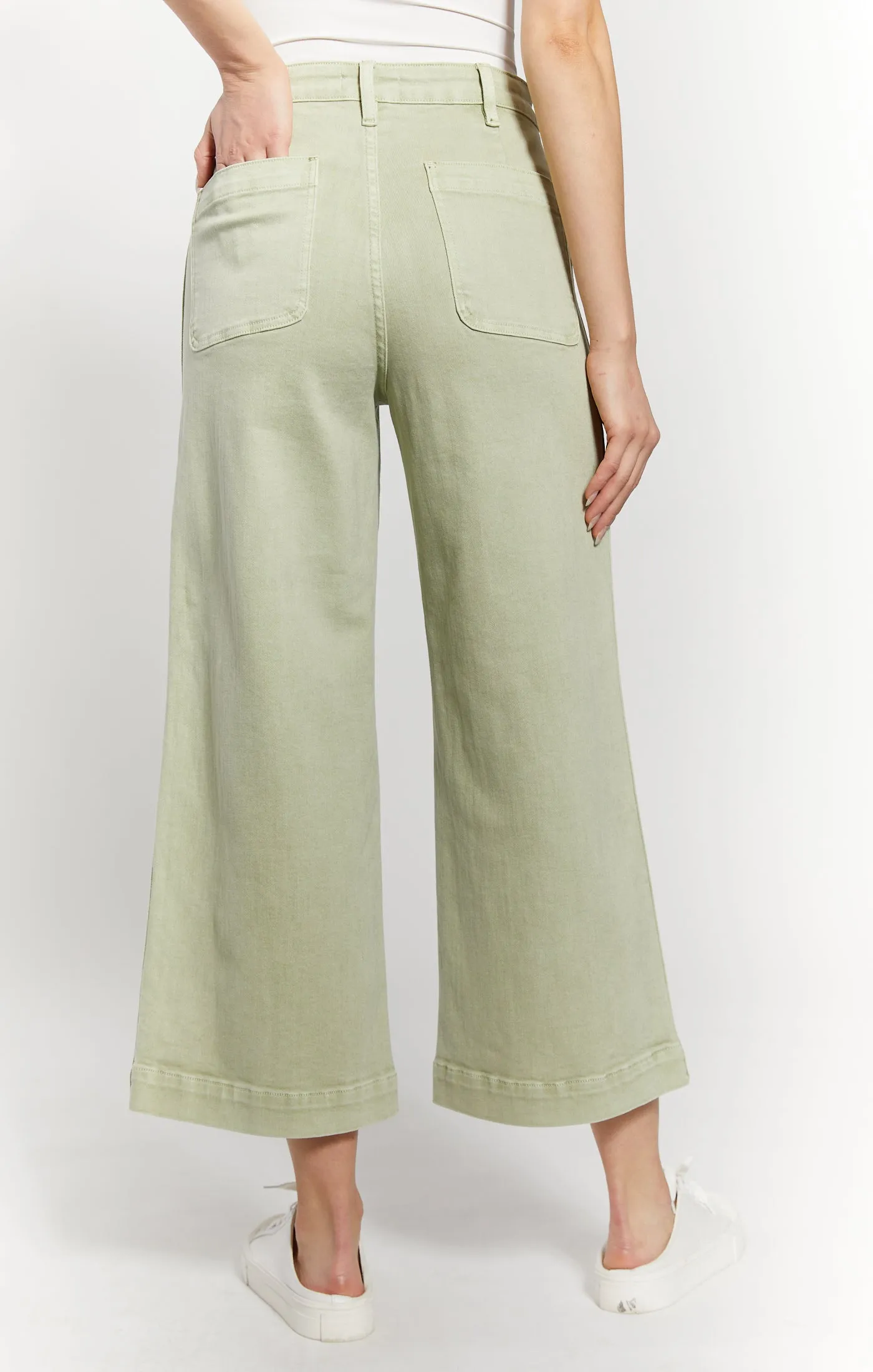 HIGH-RISE WIDE LEG CROP PANT