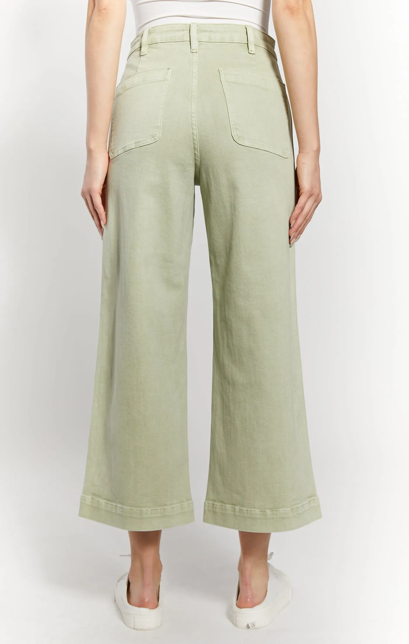 HIGH-RISE WIDE LEG CROP PANT