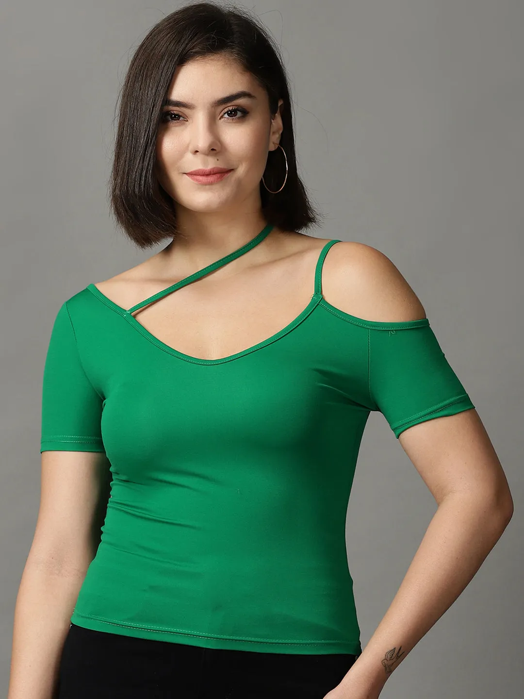 Women's Green Solid Fitted Top